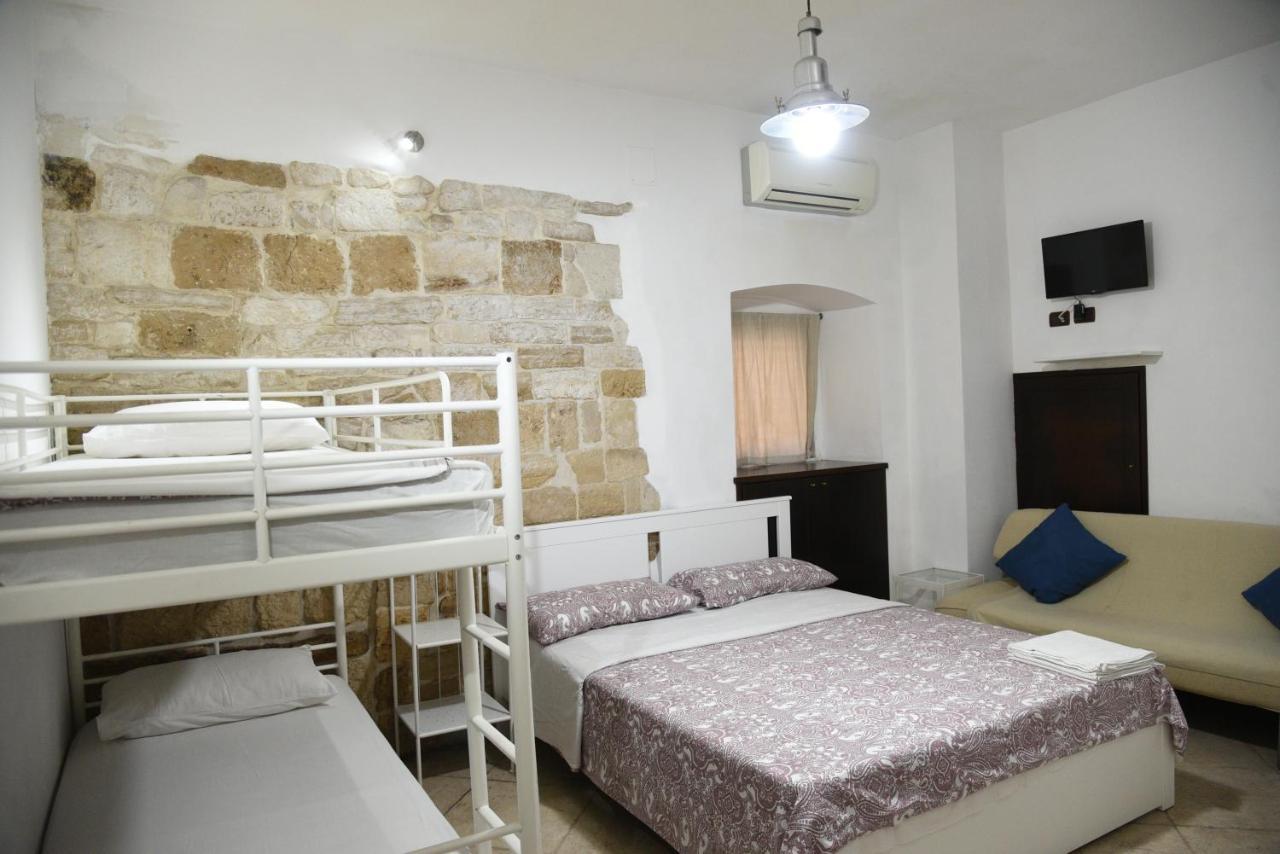 Corte Trecantaia 11 Holiday Hotel Bari Luaran gambar