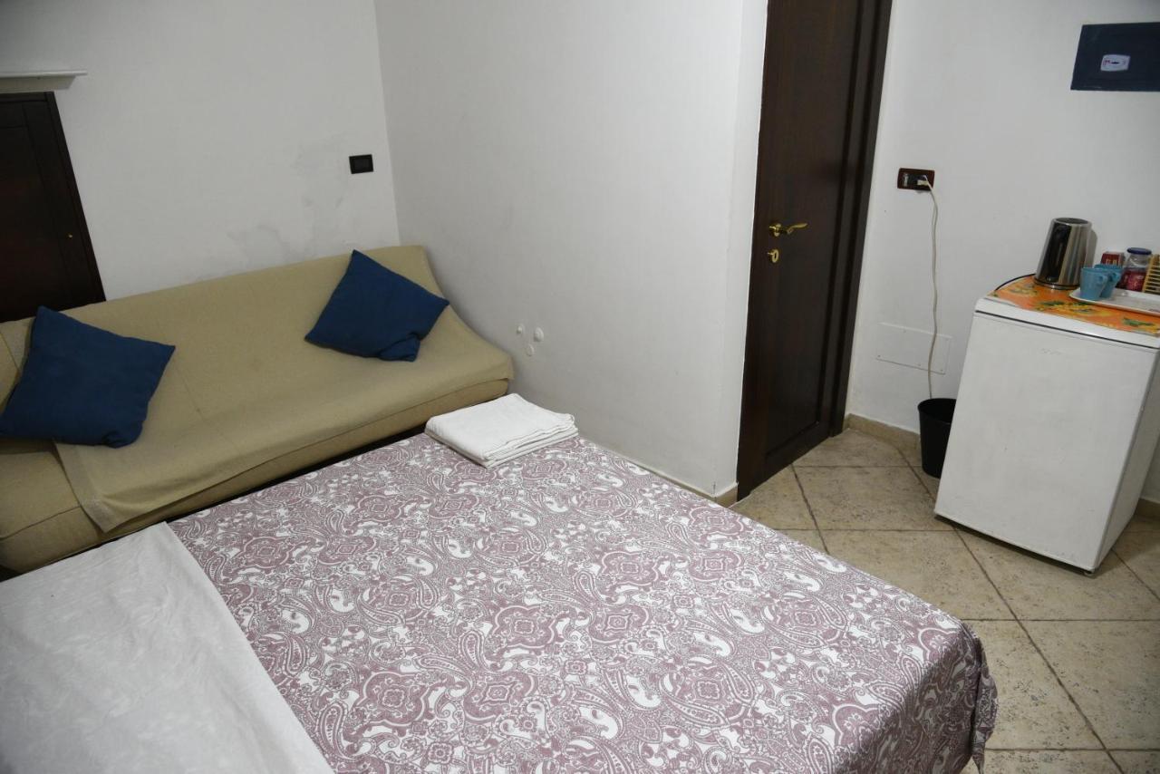 Corte Trecantaia 11 Holiday Hotel Bari Luaran gambar