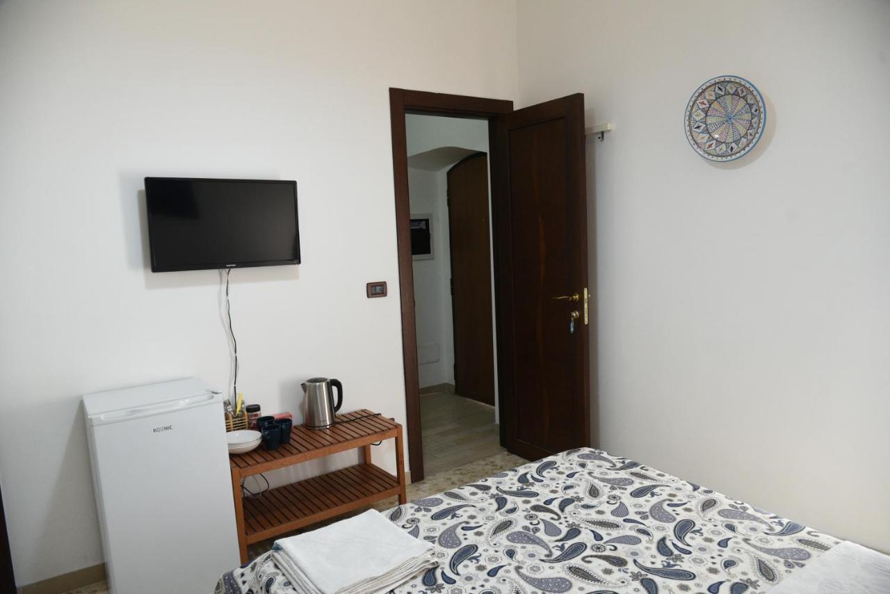 Corte Trecantaia 11 Holiday Hotel Bari Luaran gambar