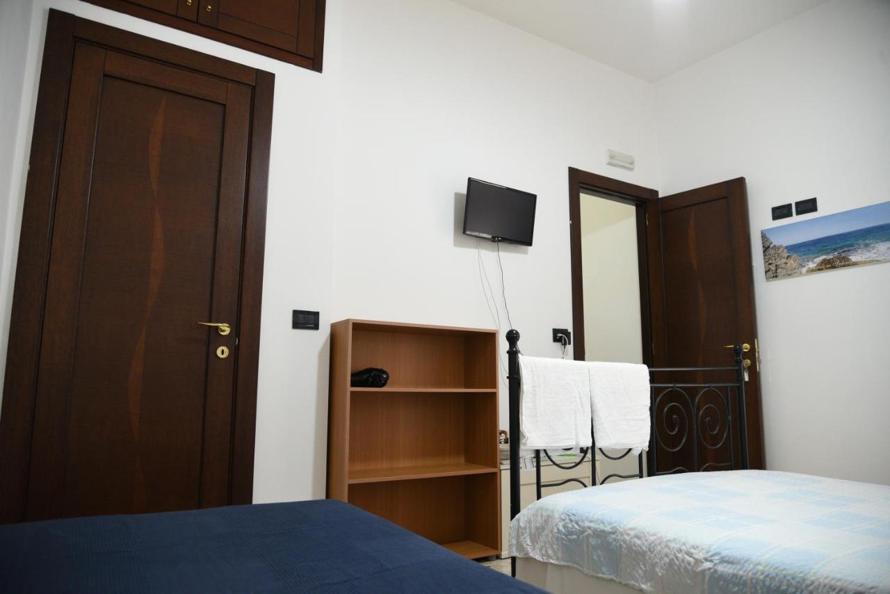 Corte Trecantaia 11 Holiday Hotel Bari Luaran gambar