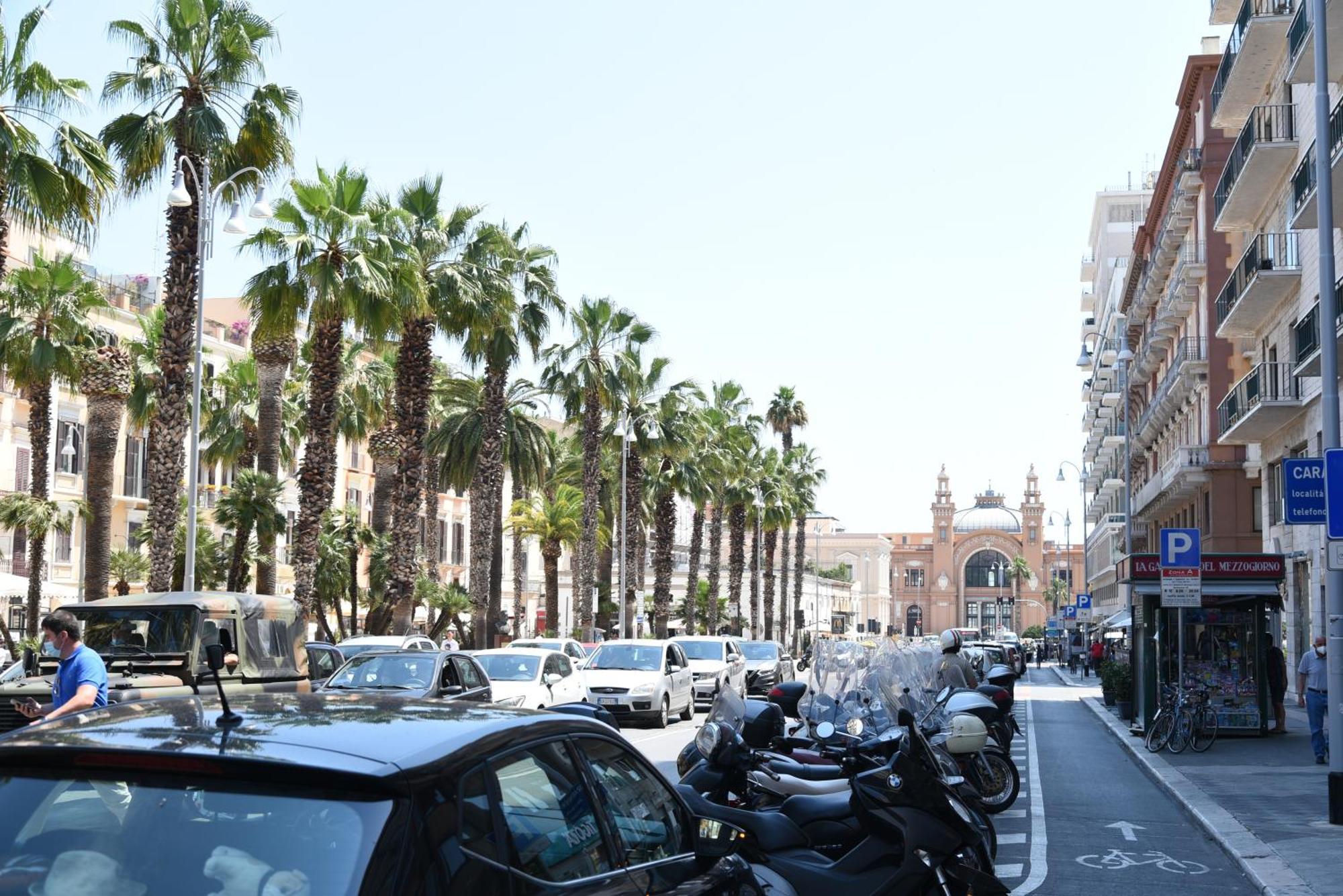 Corte Trecantaia 11 Holiday Hotel Bari Luaran gambar